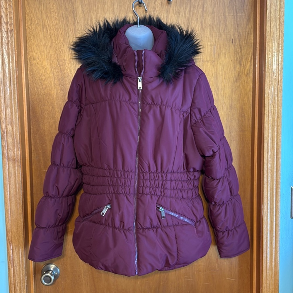 Juniors Burgundy Winter Coat w/Hood sz 1X